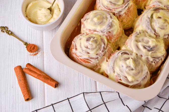 cinnamon roll icing recipe